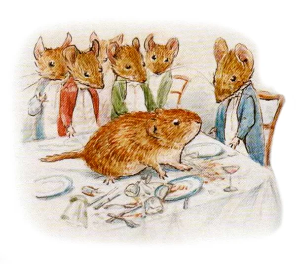 Мышонок на столе