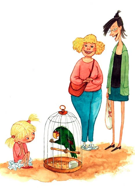 Лиза смотрит на попугая в клетке