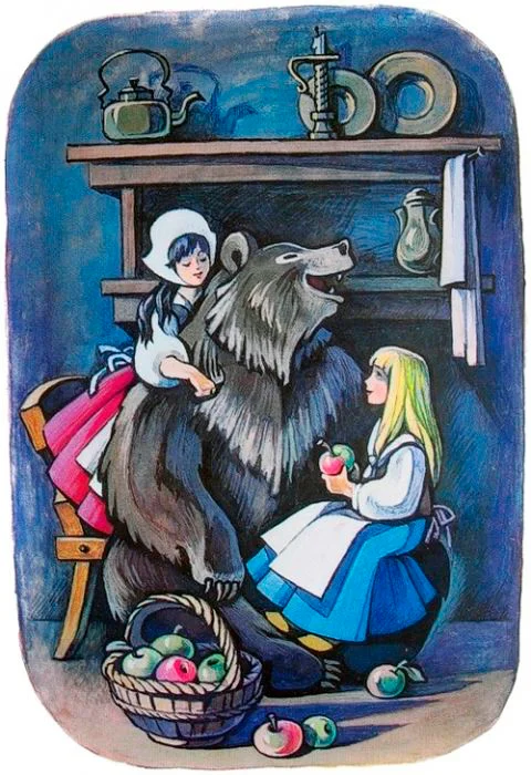 Девочки играются с медведем