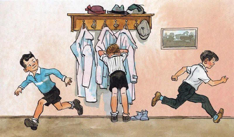 Ребята играют в прятки