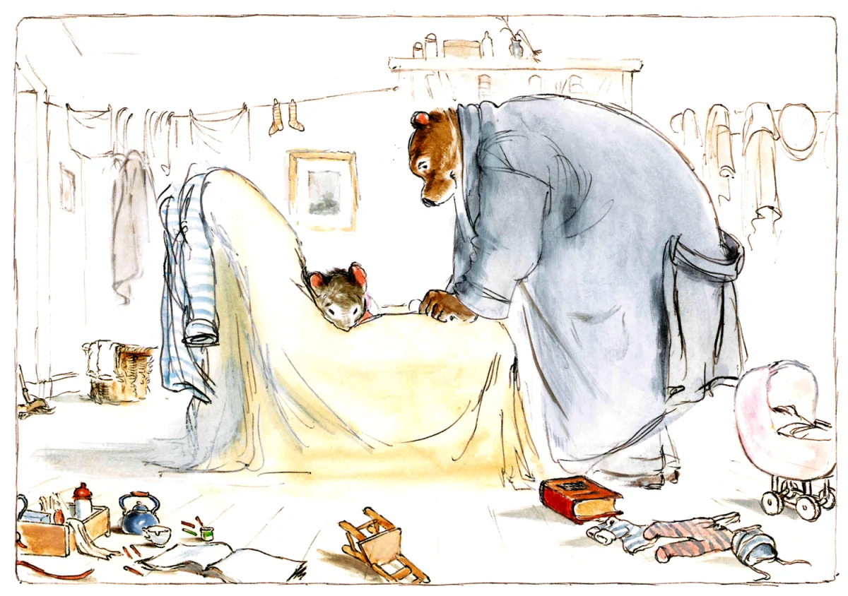 Мишка стоит рядом с мышкой